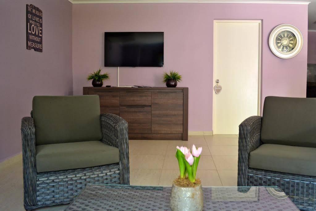 Cadushi Apartments Oranjestad Exterior foto